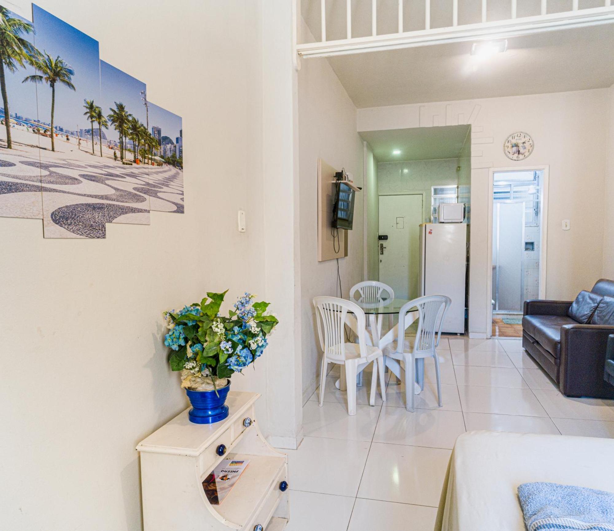 Studio Completo Na Praia De Copacabana Com Ar, Wifi, Netflix, Ate 4 Pessoas, Fundos Claro E Silencioso, Pauloangerami Pj135 Rio de Janeiro Exteriör bild